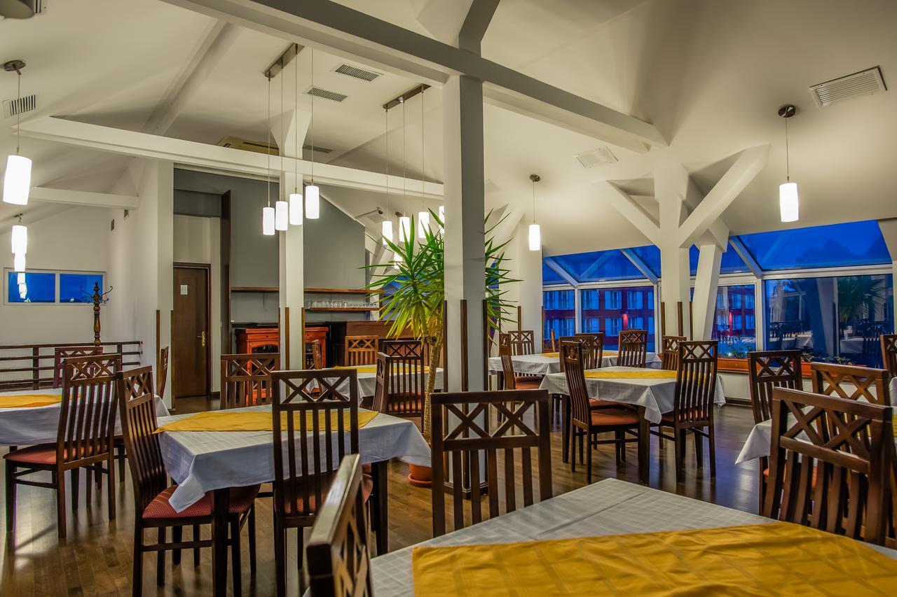 Hotel Maria Рэдэуци Экстерьер фото